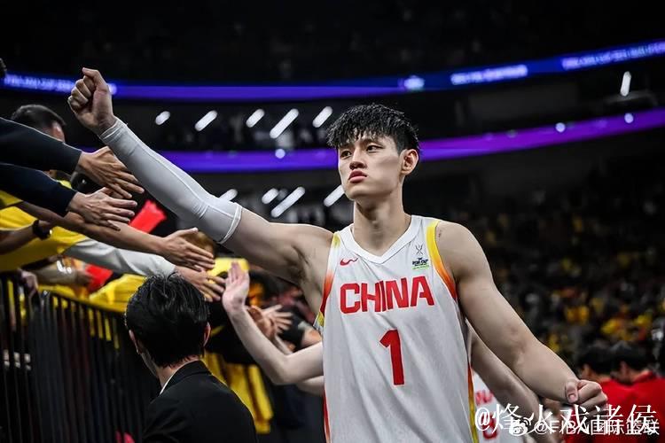 曾凡博低迷！中国男篮天赋前锋未能闪光